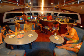 Catamaran Turquoise, Saloon inside view